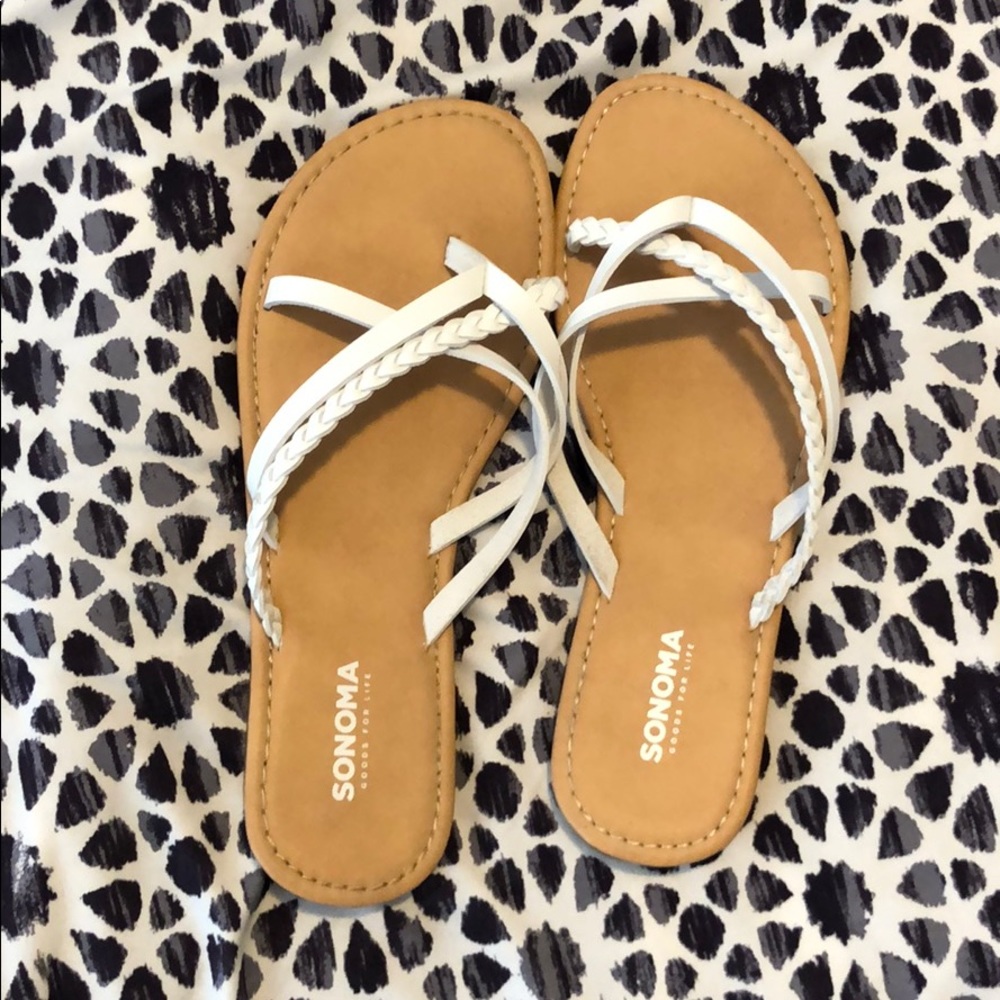 NEVER WORN white sandals